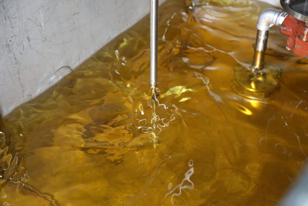 private label candle manufacturing cost breakdown including wax fragrance and packaging