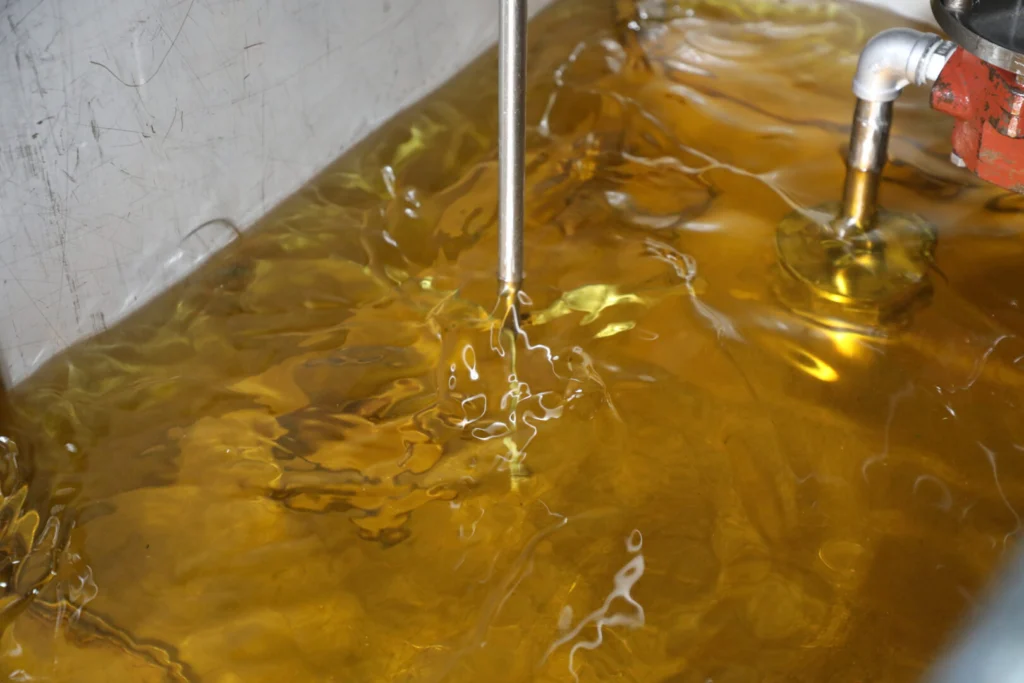 private label candle manufacturing cost breakdown including wax fragrance and packaging